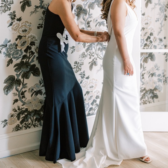 Frascara Black and White Floral Gown - Picture 6 of 10